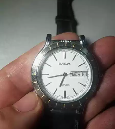 05、原装自动机械表 ,双日历,上弦和调点...