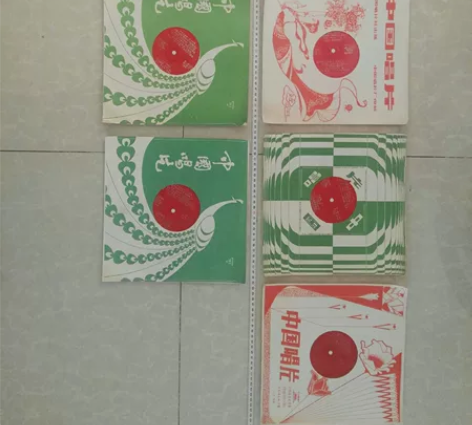 早期80年代大尺寸的老唱片链接(一)全部通...