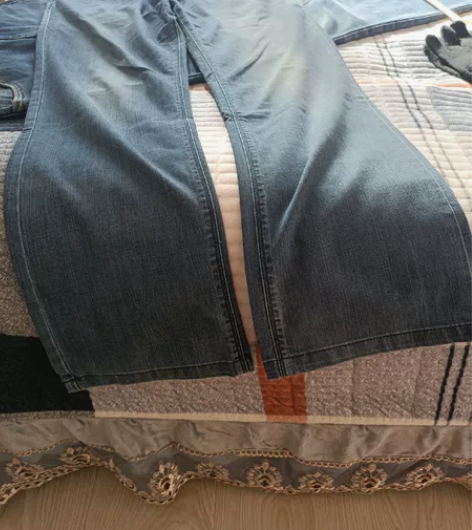 男士牛仔裤，2尺8的裤腰，照片既实物拍摄，...