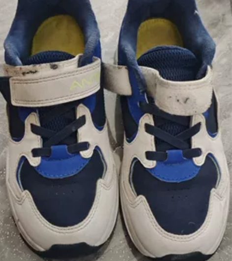 安踏！ 感兴趣的话点“我想要”和我私聊吧～...