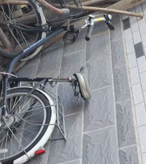 美利达自行车，高中买的，没骑多久，就换电动...