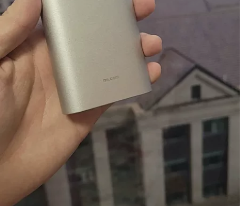 9新小米充电宝 功能完好 10000毫安 ...