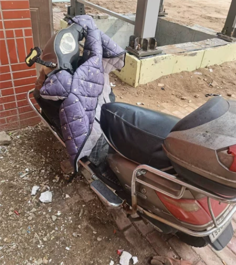 72v 台铃电动车，碟刹，有车牌，回家没法...