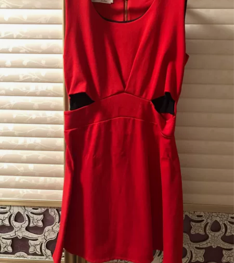 红色小礼裙 露腰 红色连衣裙  无袖连衣裙...