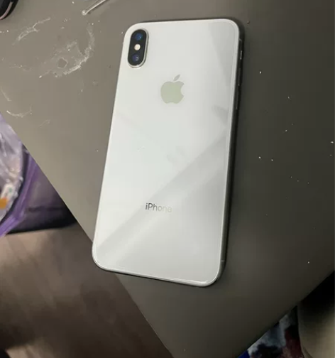 iphoneX 国行64G  期间换过显示...