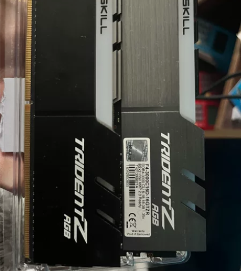 芝奇内存条幻光戟，ddr4，3000hz，...