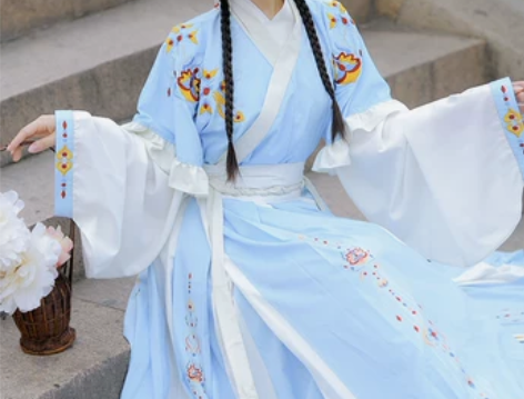 艺缕原创芙蕖汉服女襦裙重工刺绣齐腰破裙晋制...