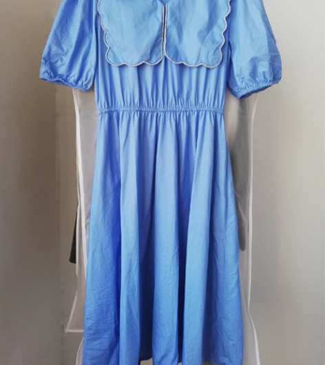 爱依服晴空蓝连衣裙 方领一圈镶钻没有掉钻 ...