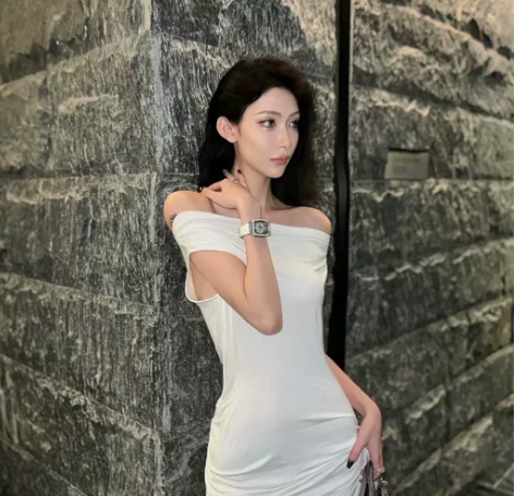 DAVENA蒂玮娜扑克女神时来运转手表女满...