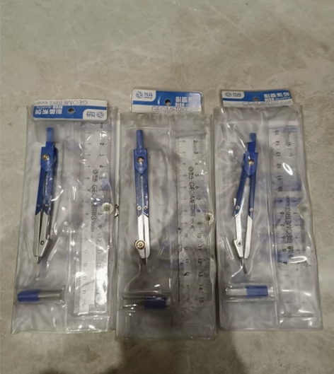 买给孩子的买多了，全新圆规，三角板，直尺套...