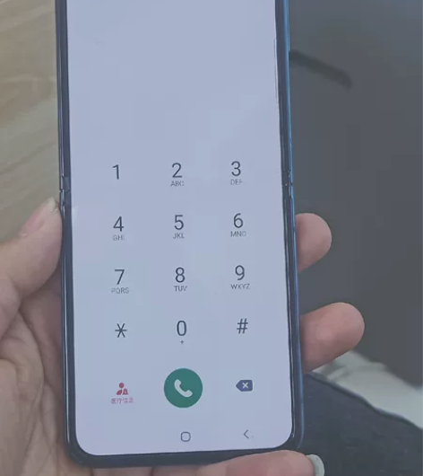 三星f7110韩版，有密码锁，配置不详，成...