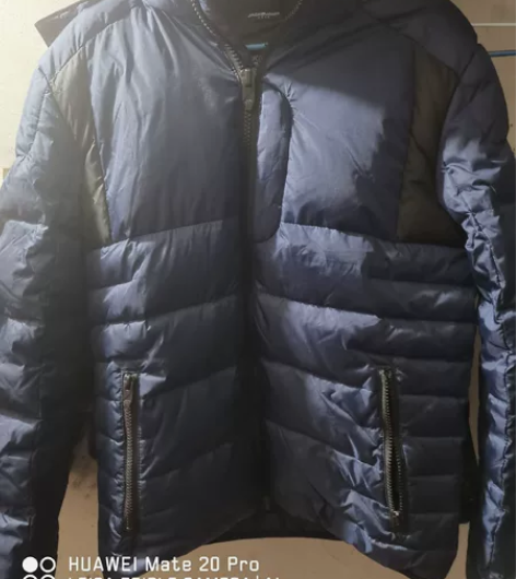 杰克琼斯男士羽绒服！充绒量215g 感兴趣...