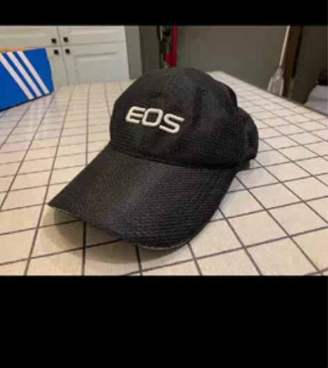 全新佳能棒球帽，适合头围55-60。 价格...