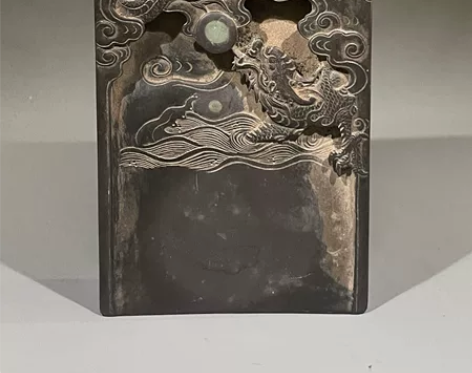 正宗飞龙戏珠端砚，精工雕刻，包浆老到，收藏...