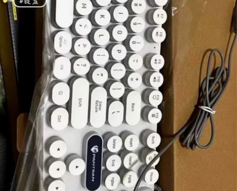 【亏本甩卖】键盘鼠标套装发光机械手感电脑笔...