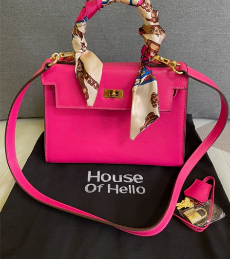 House of hello kelly ...