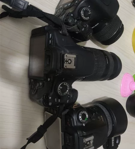 单反相机550D.600D.D90三个,打...