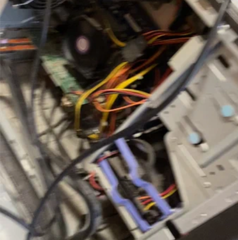 联想电脑k330台式机 屏幕 主机箱还可以...