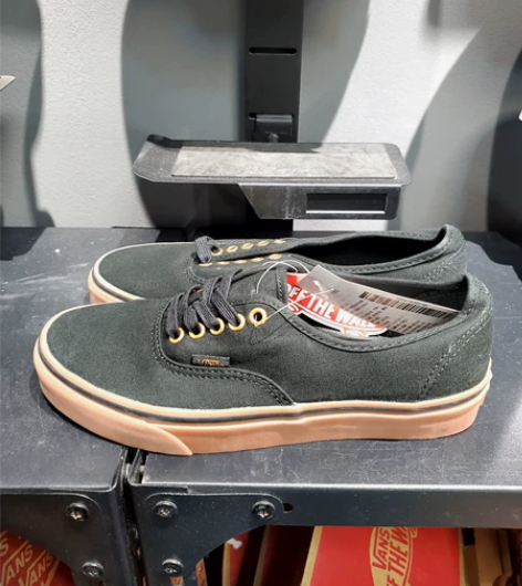 ［断码清仓］99元 范斯Vans低帮休闲板...