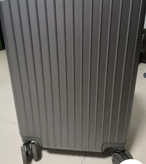 九成新拉杆箱，要的速度 感兴趣的话点“我想...