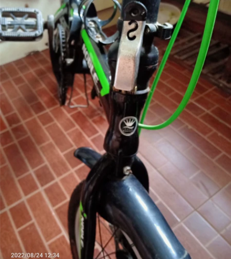 轻便折叠自行车前后圈26厘米。前后碟刹，自...