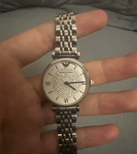 阿玛尼满天星手表 正品可查验 感兴趣的话点...