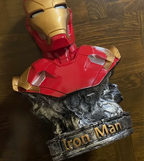 钢铁侠手办，全新，家里的闲置。 非运输过程...
