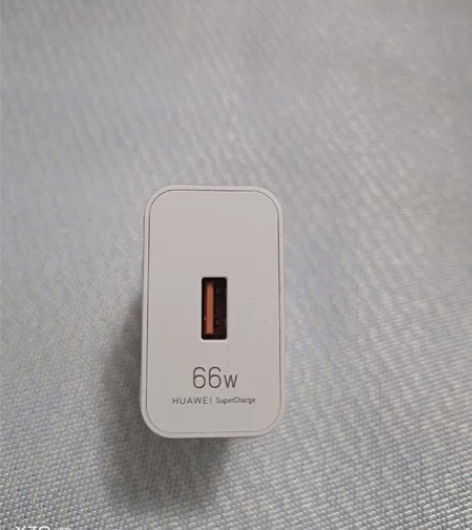 个人闲置，喜欢的直接拍了，二手物品寄出不退...