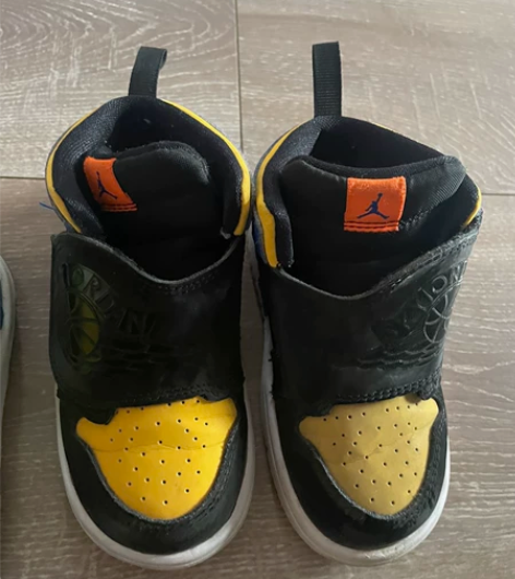 乔丹童鞋 14CM 感兴趣的话点“我想要”...