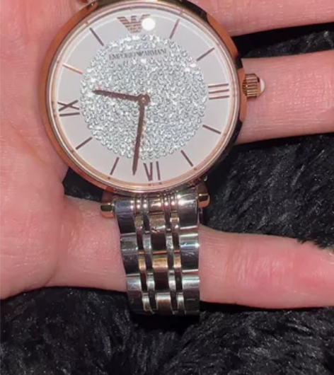 阿玛尼满天星手表(正品) 姐姐送的现在只有...