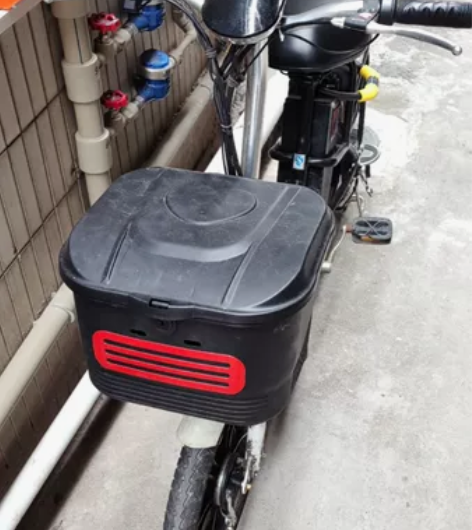 品牌是台铃的,锂电池可以拆卸,坐垫也是新换...