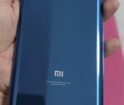 低价出小米8 6+64,95成新,几乎全...