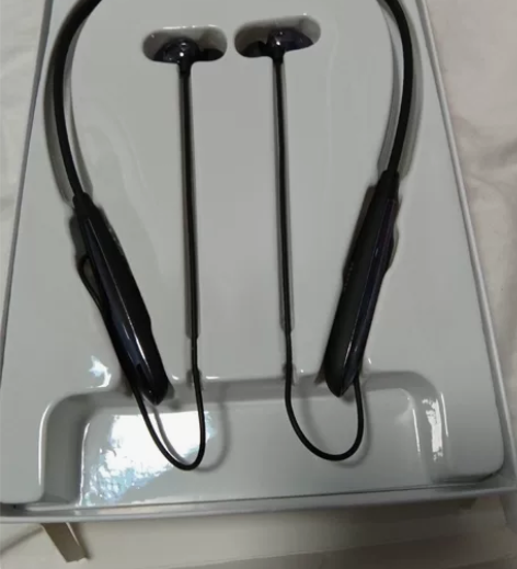 纽曼蓝牙运动耳机KL03,就拆封看了一下,...