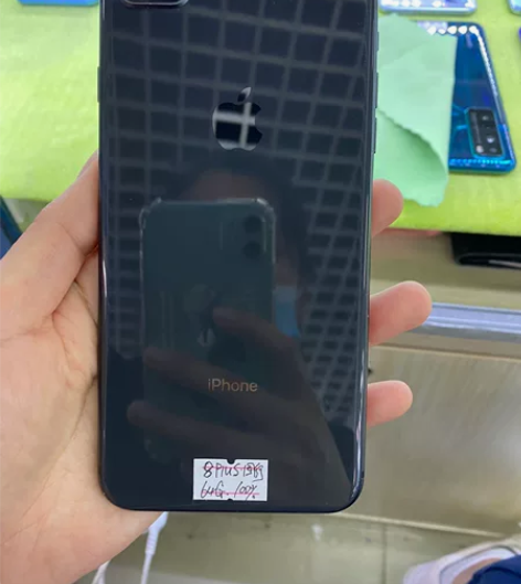 苹果8plus  64GB. 国行 感兴趣...