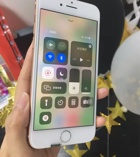 iPhone 8/8p 游戏机，信号机 几...