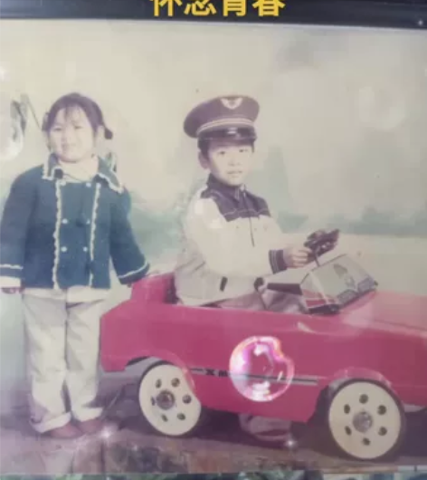 视频里除了我童年的照片不卖，其他一物一价，...