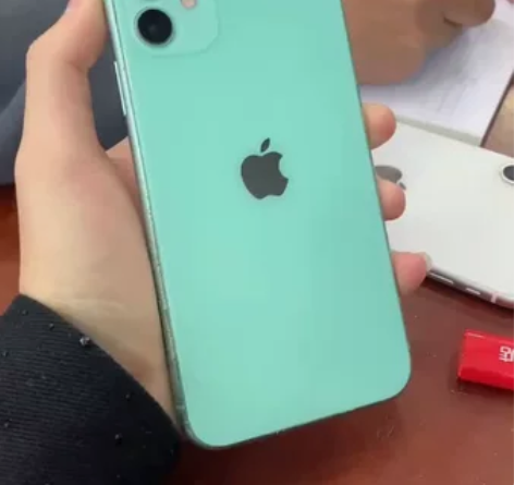 11 国行64g 双卡双待 意大利成色 捡...
