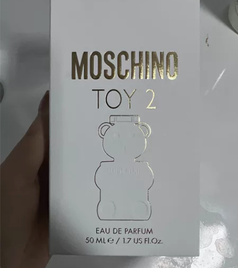 Moschino莫斯奇诺香水，小熊造型很可...