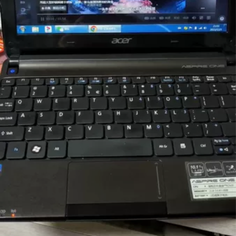 宏基笔记本电脑，品相如图，功能正常使用。内...