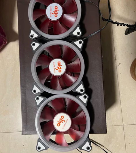 爱国者机箱风扇大4pin，全新包装 感兴趣...