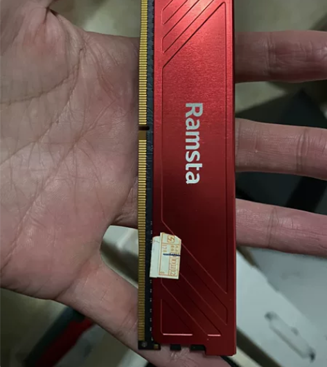 升级换下来的 ramsta ddr4 8g...