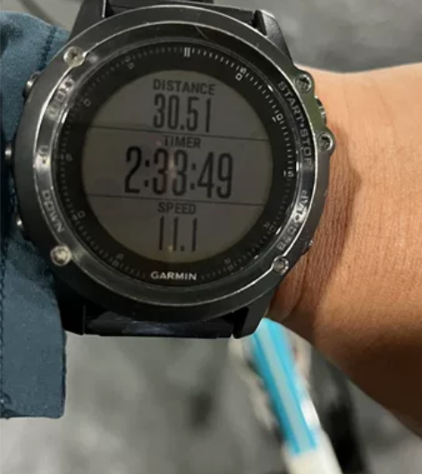 户外功能手表，待机5天，充电器，手表功能完...