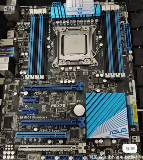 华硕x79主板＋4930k＋两根8g内存打...