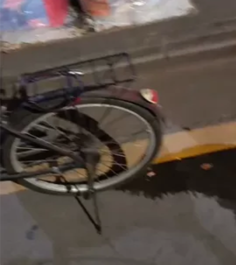 二手自行车。小榄西区市场自提。60元 感兴...