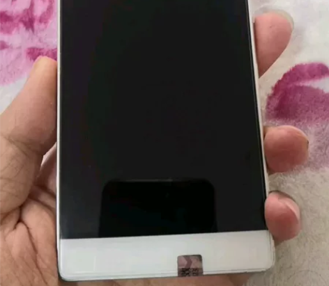 华为p8电信版3+64单机一台成色如图实拍...