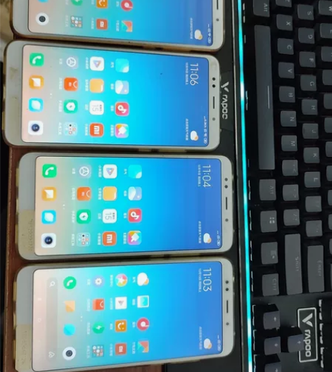 红米5plus 一直带套使用。原装屏幕。一...