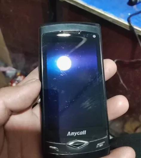 三星手机GT—S8500。功能正常使用。成...