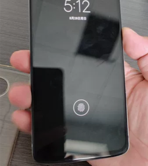 moto z4  美版，喜欢收藏，吃灰时间...