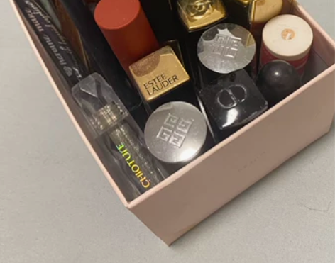 自用闲置口红转卖，全部正品自用，全部50元...