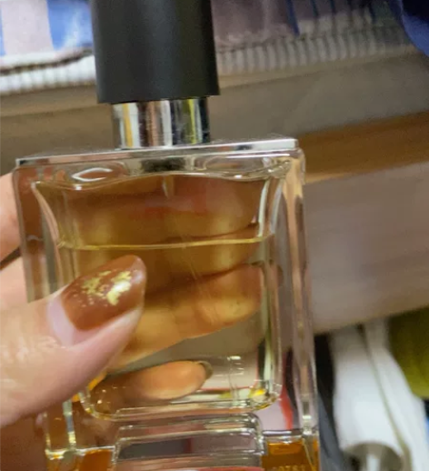 香水50ml 几乎全新 感兴趣的话点“我想...